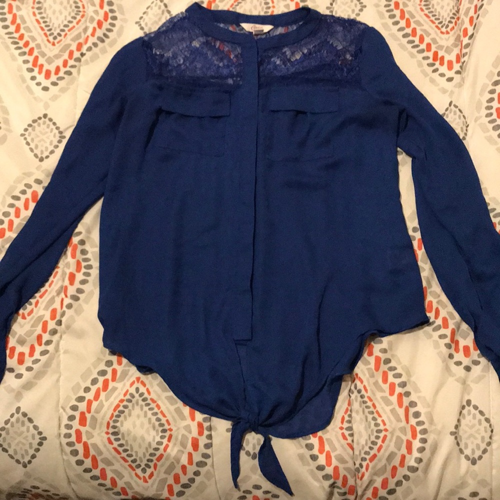 Candie’s Blouse